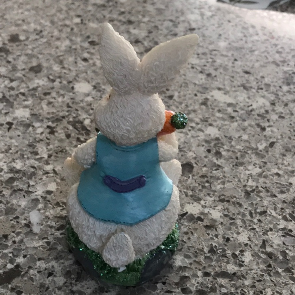 White and Orange Small Collectable Rabbit Figure with Carrot - Picture 3 of 5